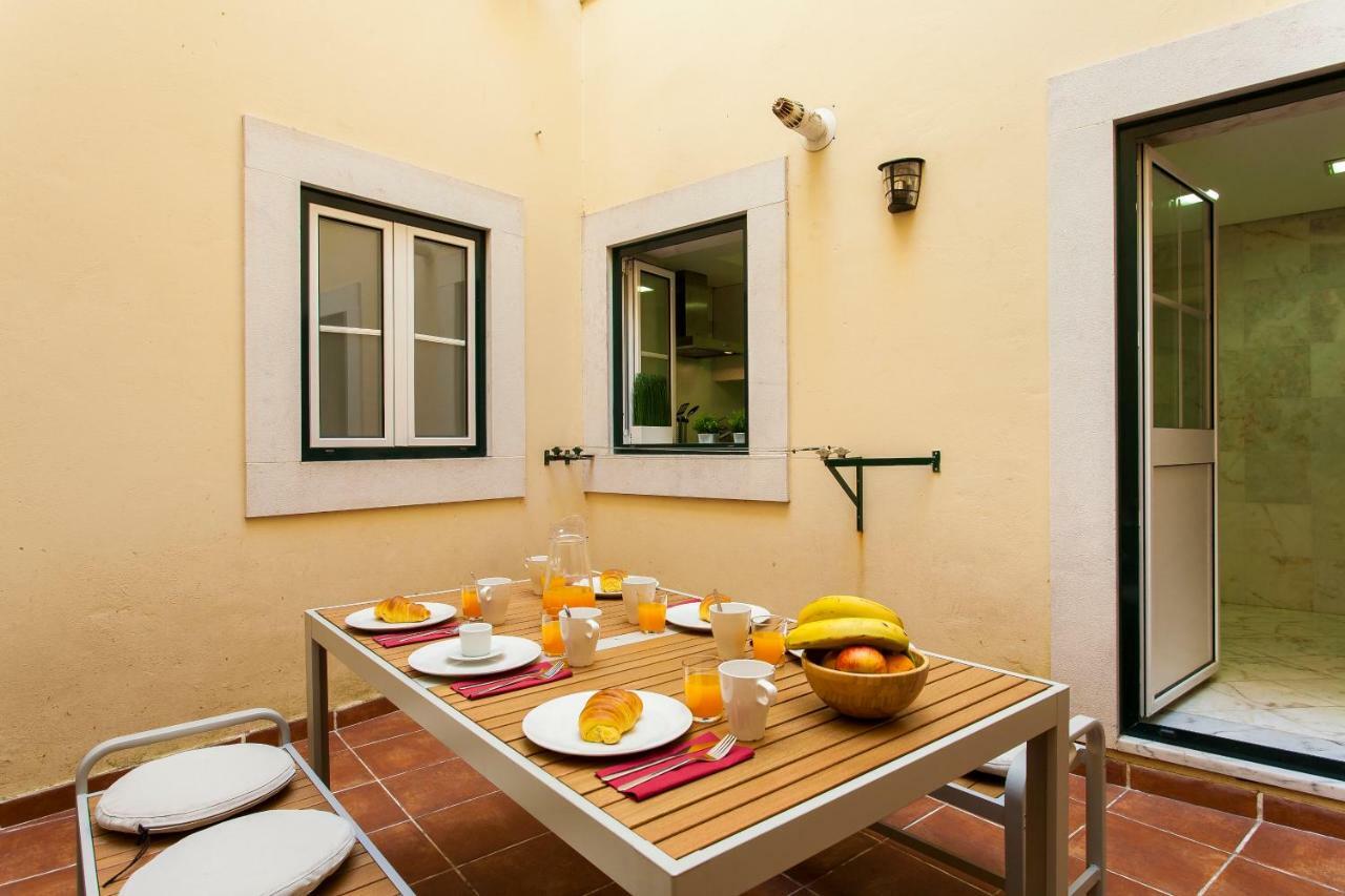 Chiado Patio Apartment Lisbon Exterior photo